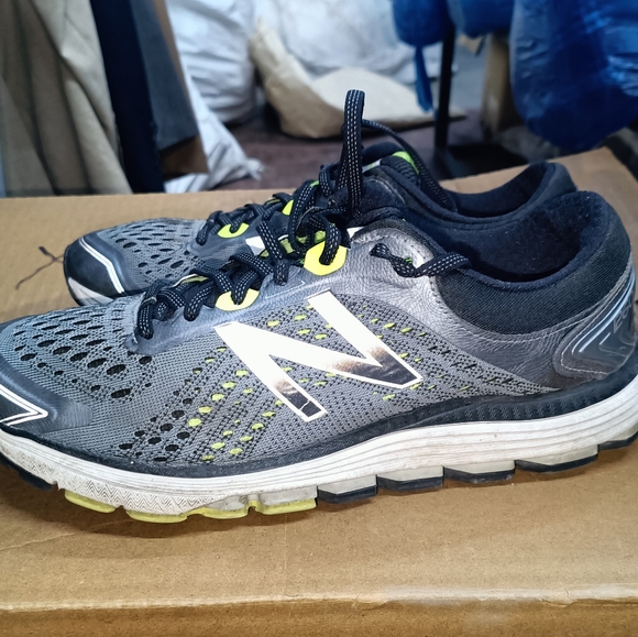 New Balance Men's FuelCell 1260 V7 Running Shoe - Picture 6 of 13